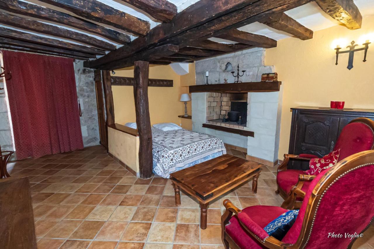 Domaine De La Juranvillerie, Gite Et Chambres D'Hotes Rigny-Ussé Exterior foto